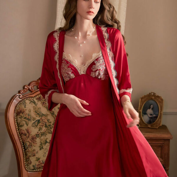 Ensemble nuisette et kimono en soie avec détails en dentelle raffinée-KR16