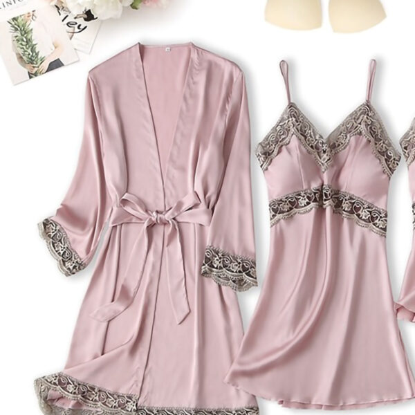 Ensemble nuisette courte et kimono en satin de soie, et dentelle travaillée-RK11